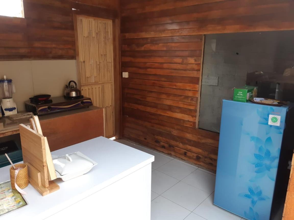 Kakiang Homestay Lembongan Buitenkant foto